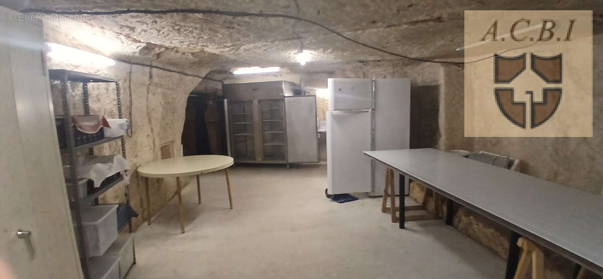Cave troglodyte aménagée pour réceptions ( 70 personnes ) avec habitation indépendante - photo 6
