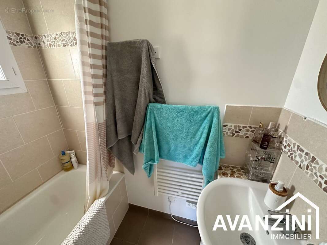 Maison à CRECY-LA-CHAPELLE