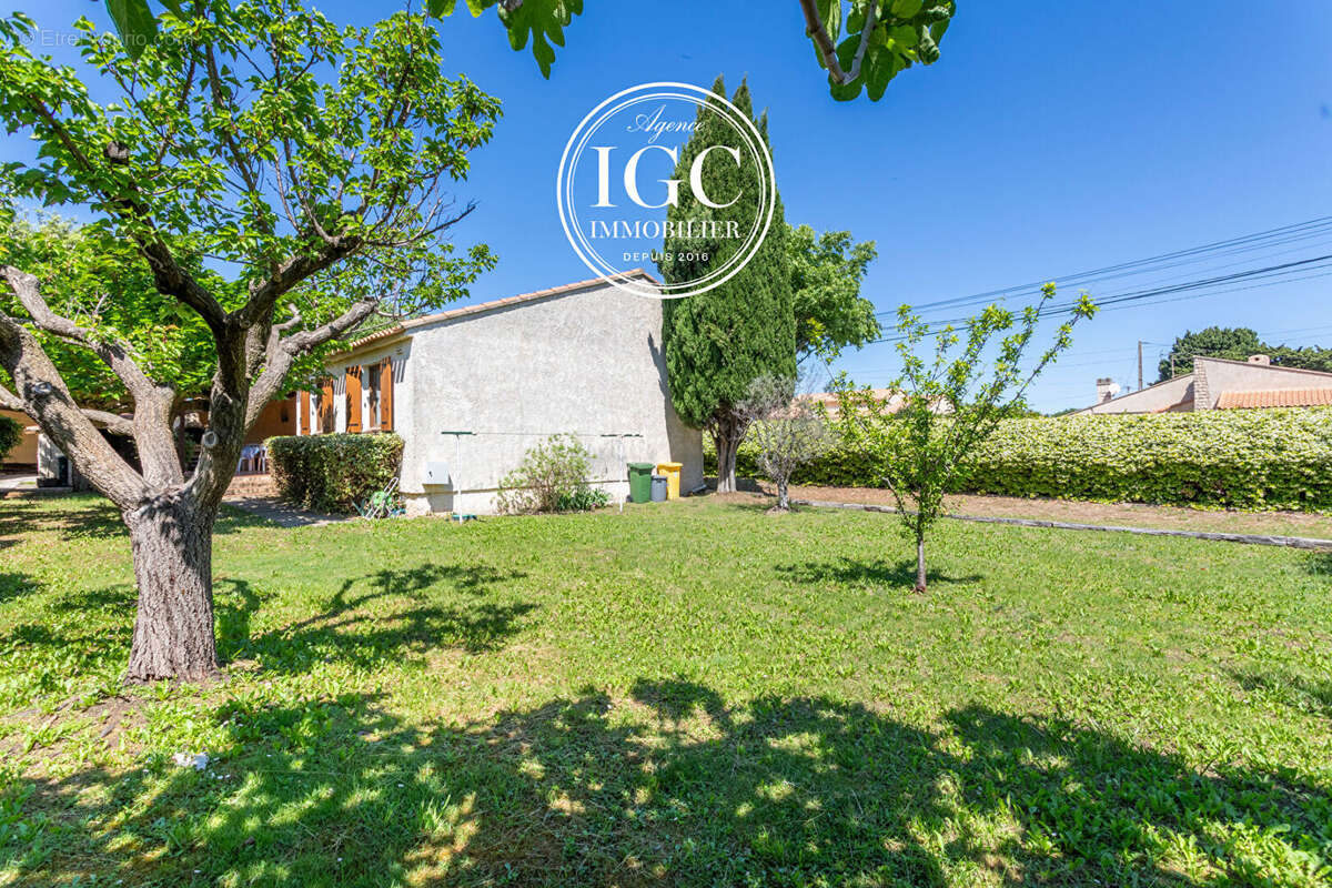 Maison à CHATEAUNEUF-LES-MARTIGUES