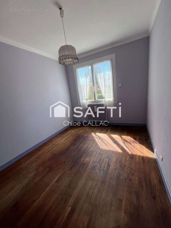 Maison 107 m² à Saint-Adrien  - photo 7