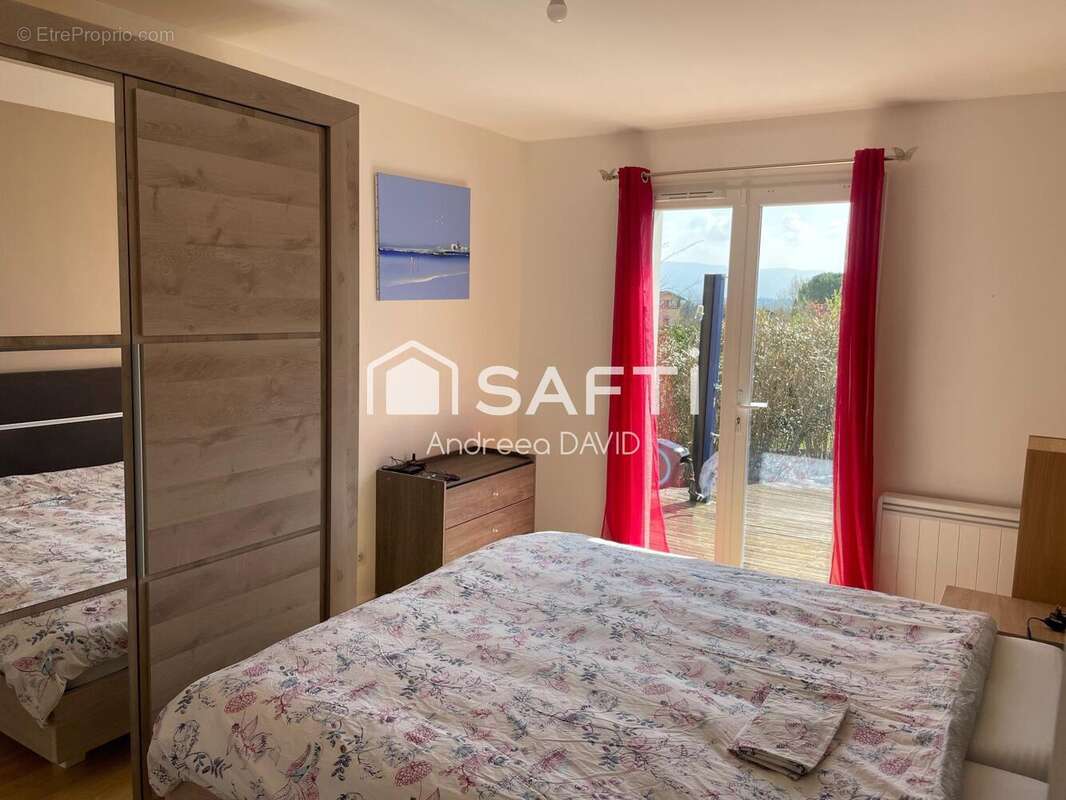 Maison 95 m² à Castres  - photo 6