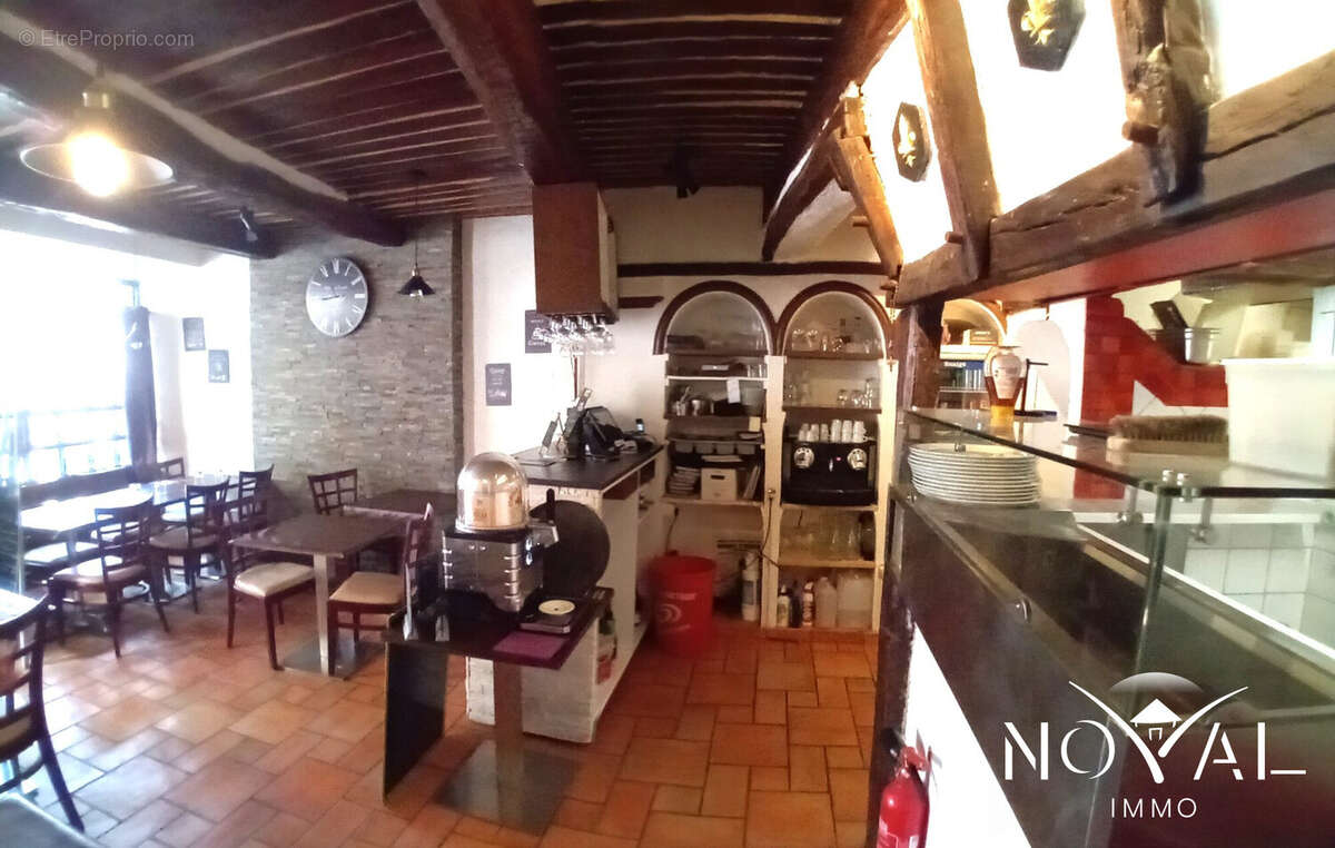 Autre à SAINT-CEZAIRE-SUR-SIAGNE