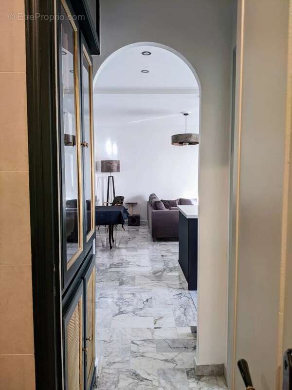 Appartement à MANDELIEU-LA-NAPOULE