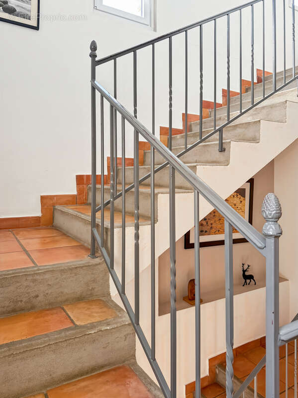 Maison à VILLENEUVE-DE-BERG