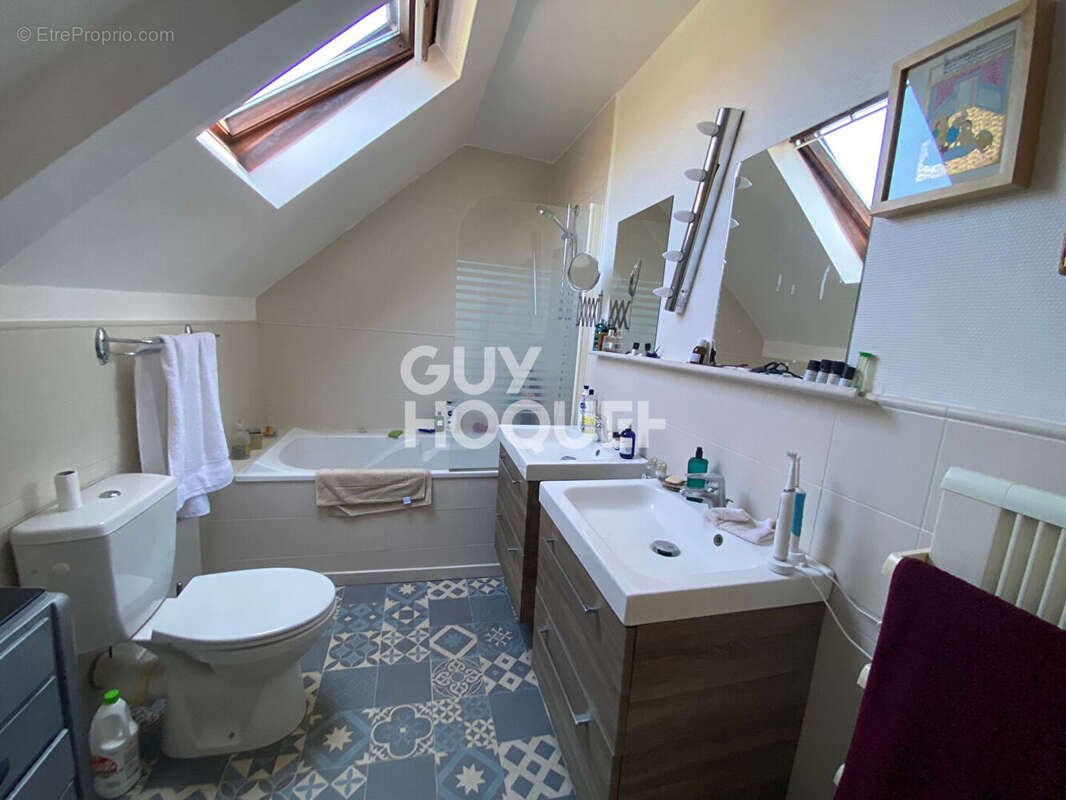 Maison à LA VICOMTE-SUR-RANCE