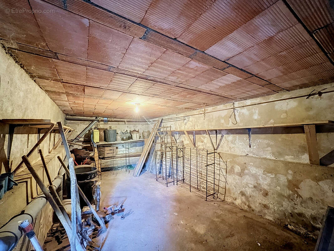 30MN CLERMONT SUD - Maison avec dépendances et terrain - photo 14