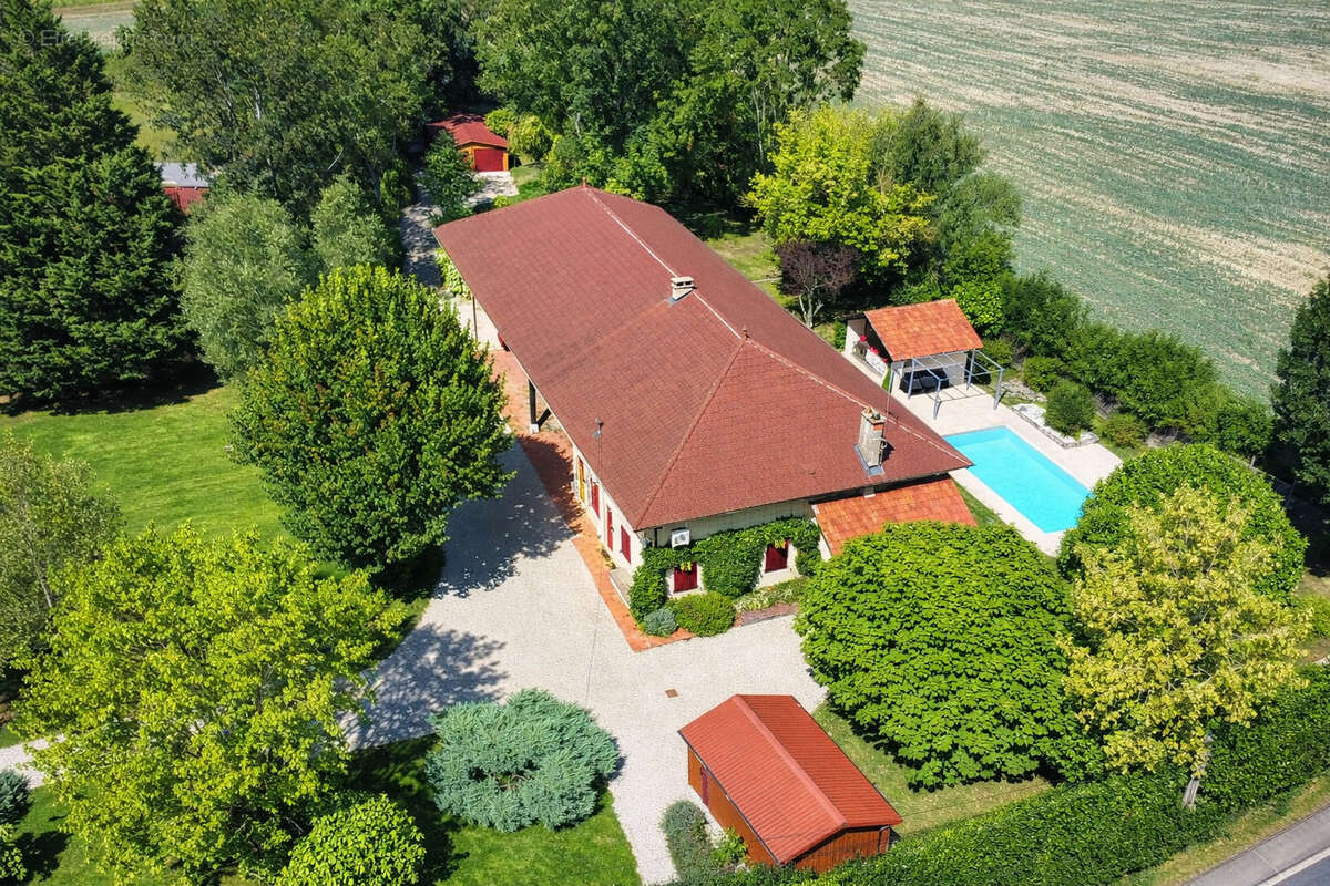 Maison à SAINT-NIZIER-LE-BOUCHOUX