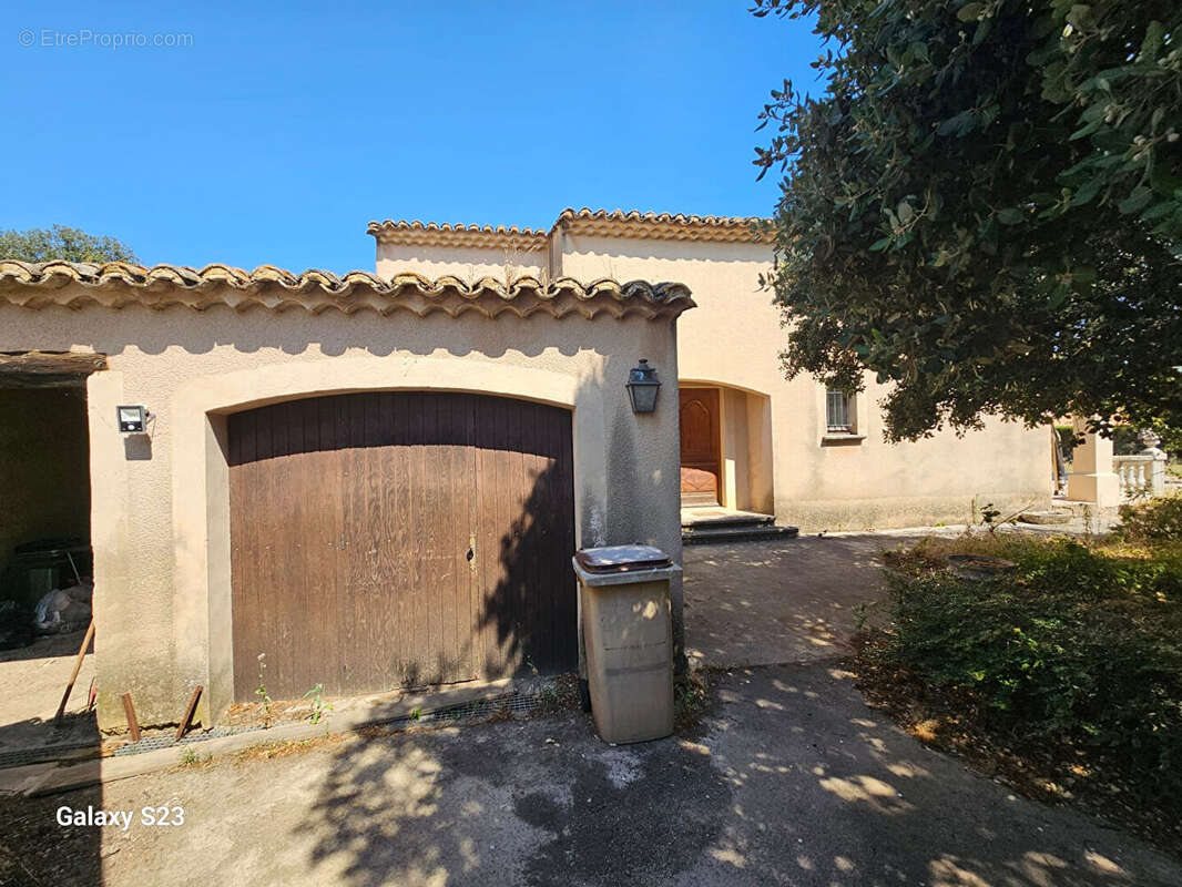 Maison à CAUMONT-SUR-DURANCE