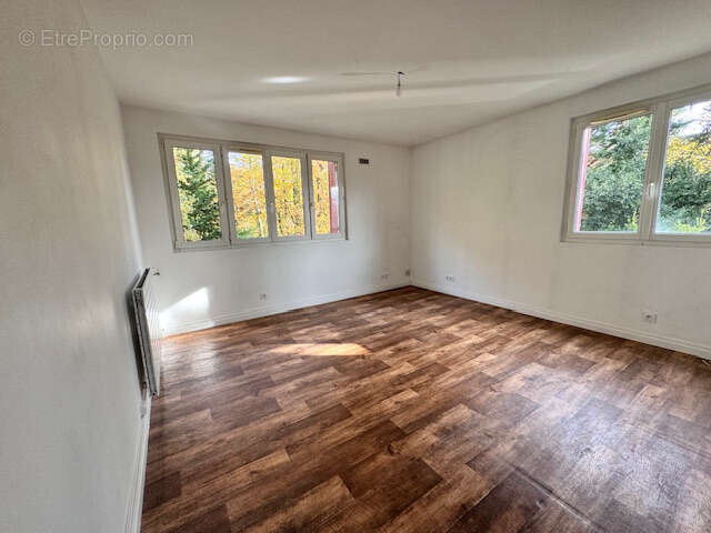 Appartement à VILLEBON-SUR-YVETTE