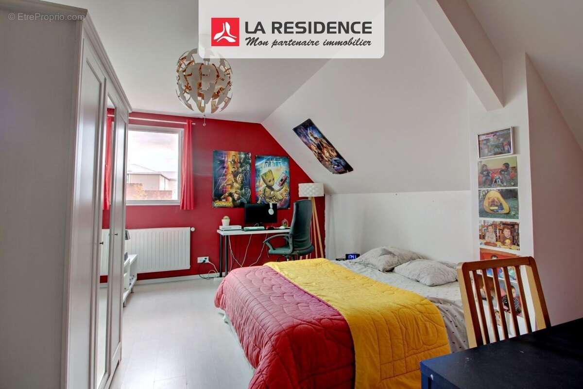 Maison à SAINT-ETIENNE-DU-ROUVRAY