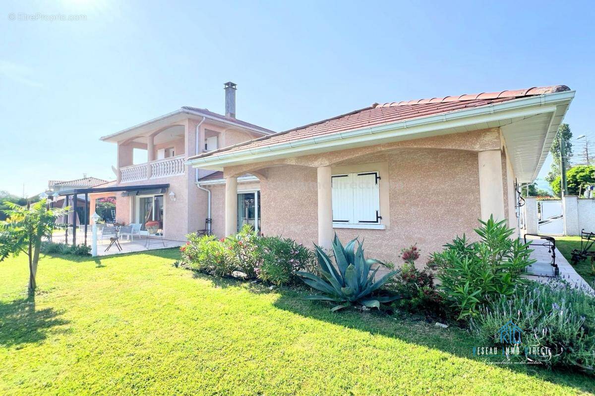 Maison à LE GRAND-LEMPS