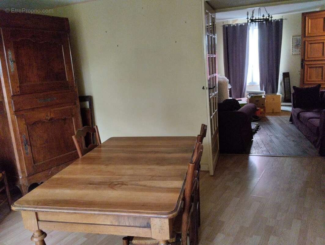 Maison à CHEF-BOUTONNE