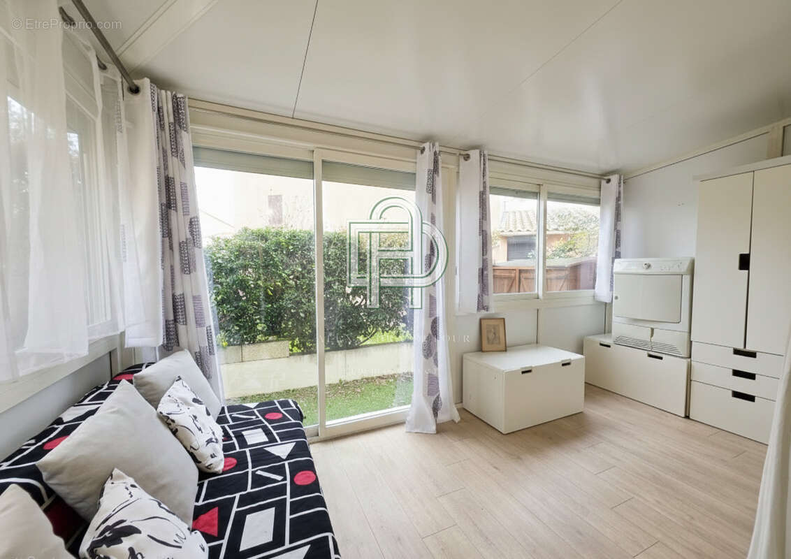 Maison plain pied T3, 52m2 + terrasse - Quartier pinède GRUISSAN - photo 6