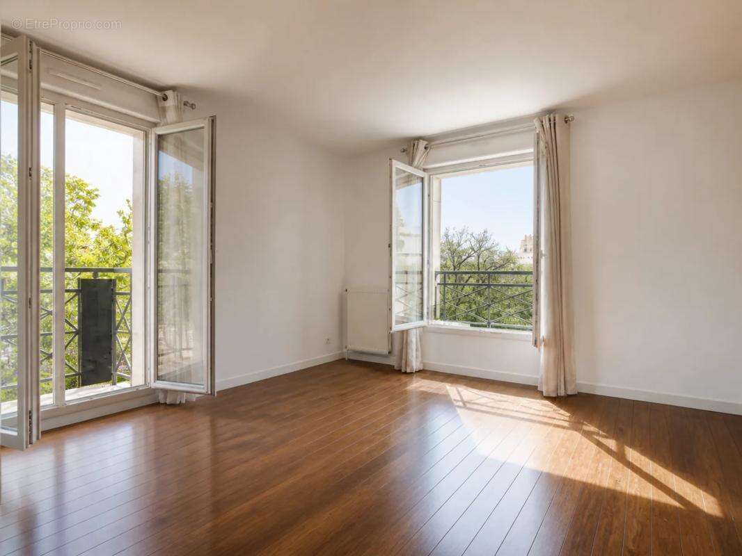 Charmant 4 pièces à Nanterre avec balcons - jardin collectif ! - photo 7