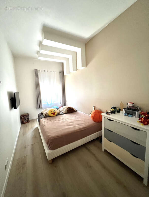 Appartement à VALLAURIS