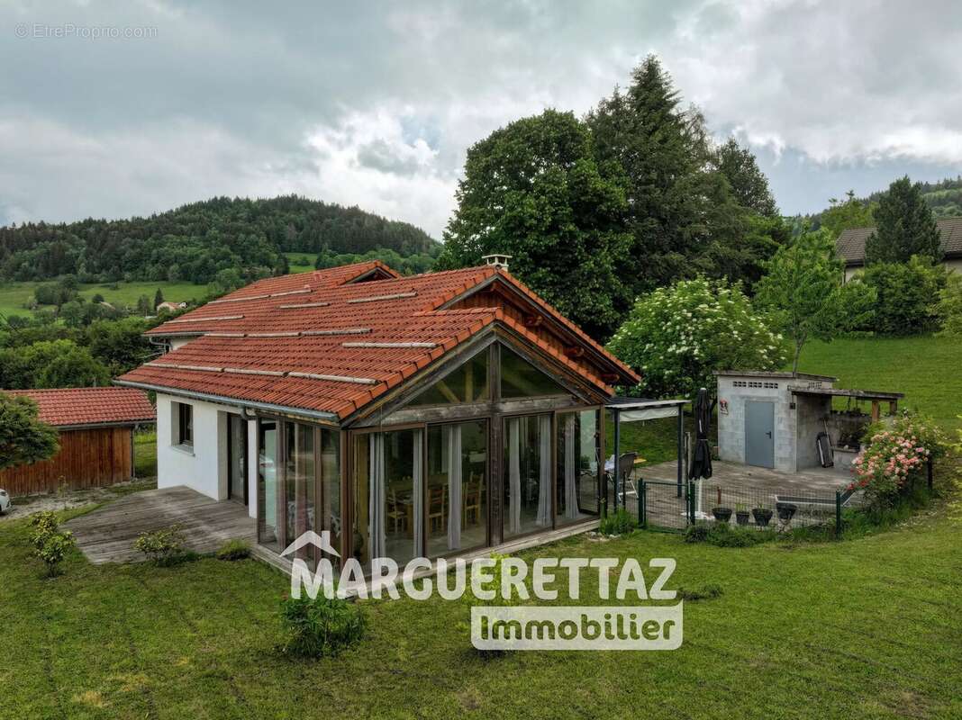 Maison à BOGEVE