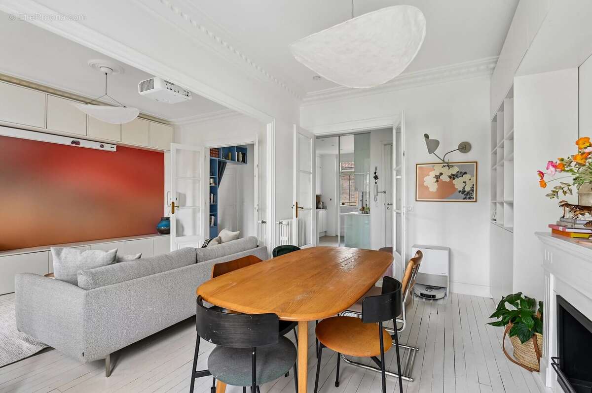Appartement à NEUILLY-SUR-SEINE