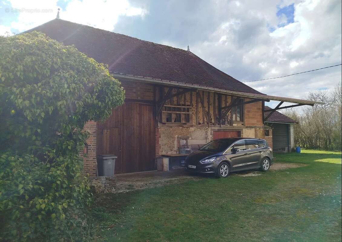 Maison à CHESSY-LES-PRES