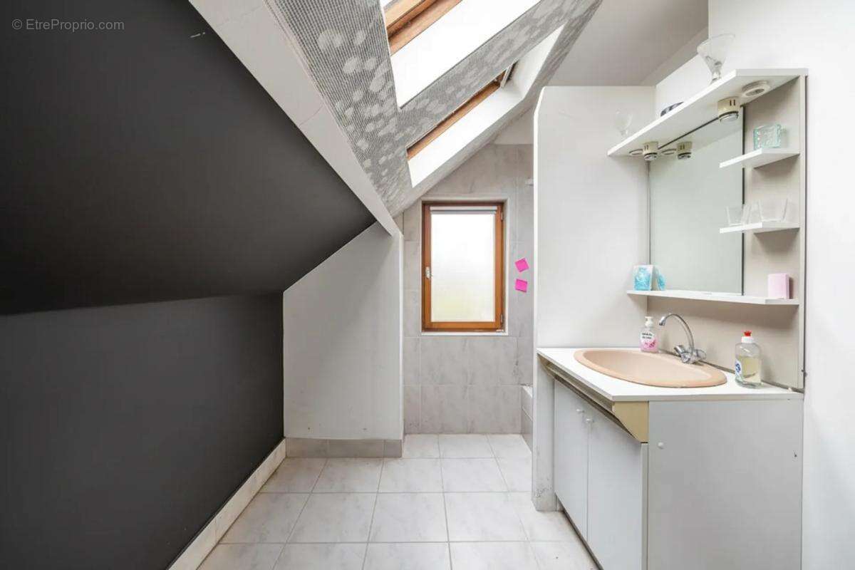 Maison de 6 pièces de 90 m² + 34m2 de dépendance situé à Ermont - photo 17