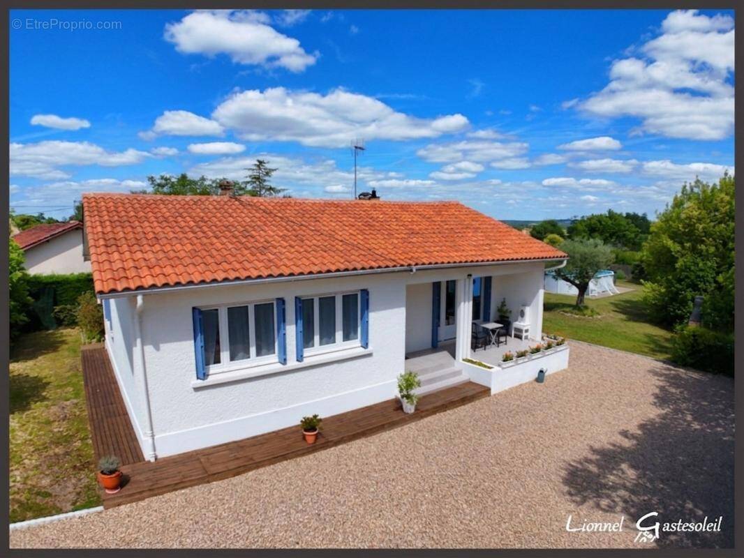 Maison à MARGUERON