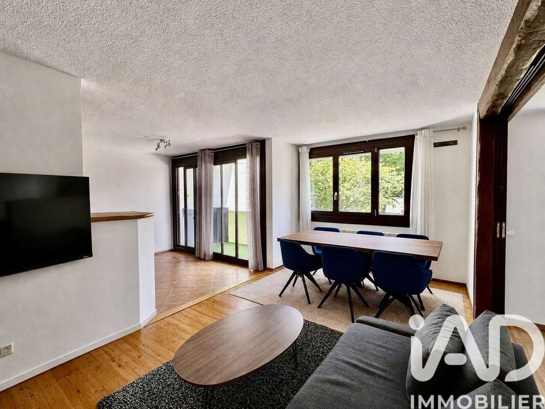 Appartement 97 m² à Saint-Julien-En-Genevois  - photo 2