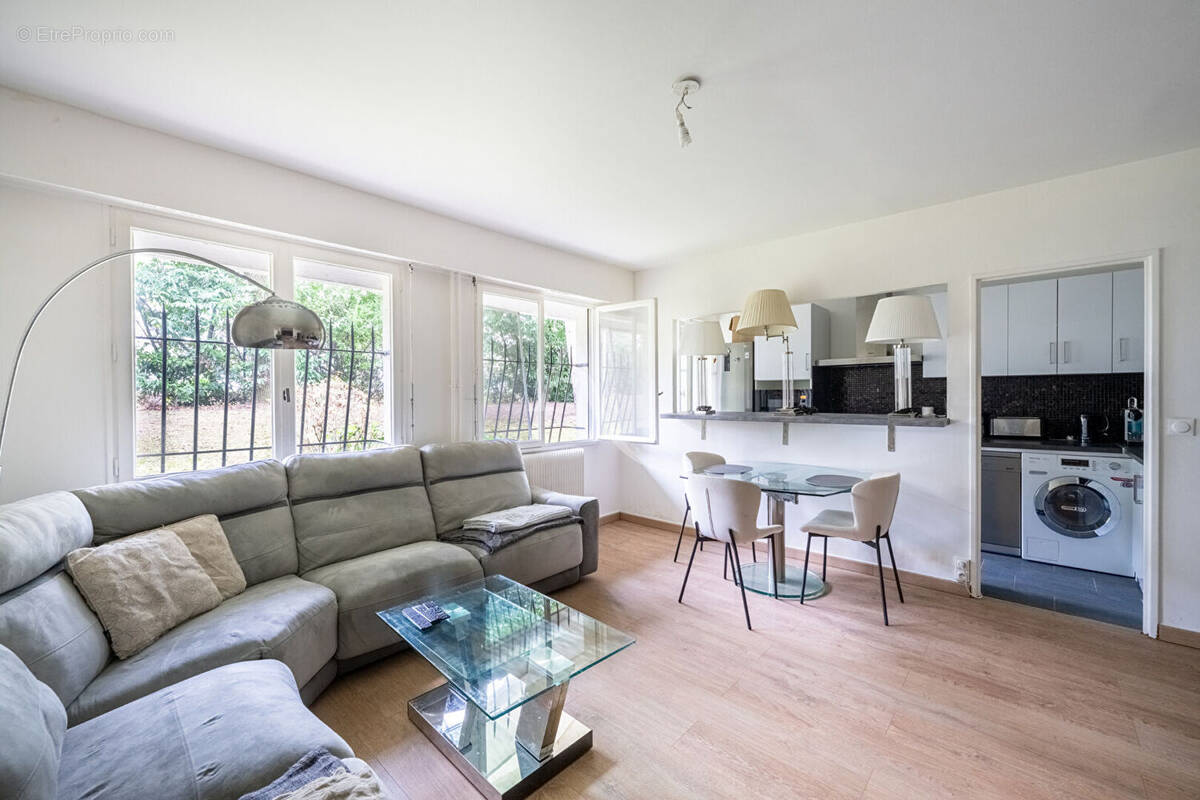 Appartement à SAINT-GRATIEN