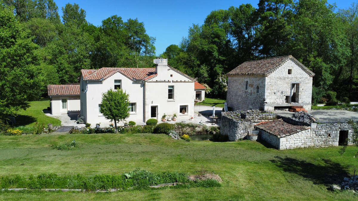 Maison à BAGAT-EN-QUERCY