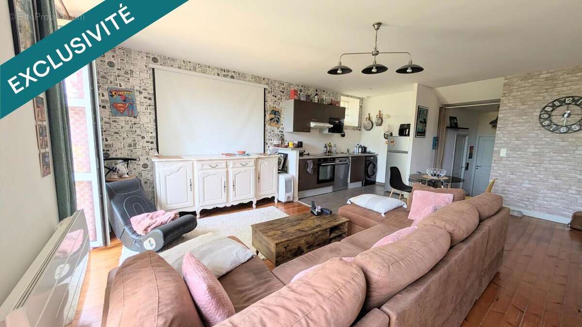Appartement 82 m² à Saint-Jean-D'angely  - photo 3