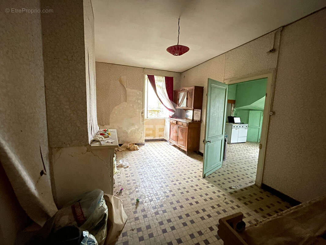Maison à CUBJAC
