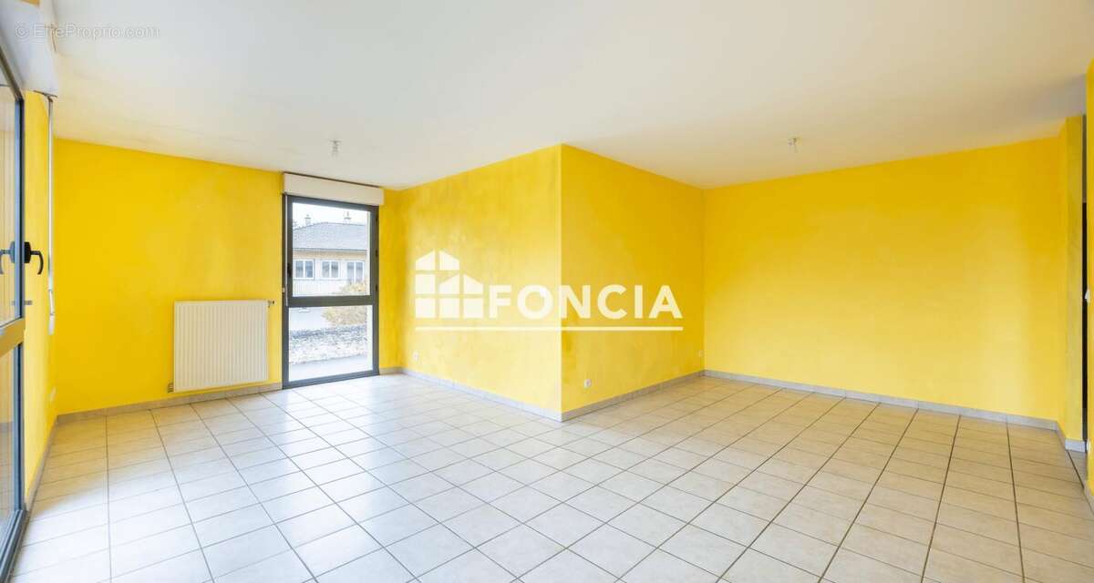 Appartement à MORANCE