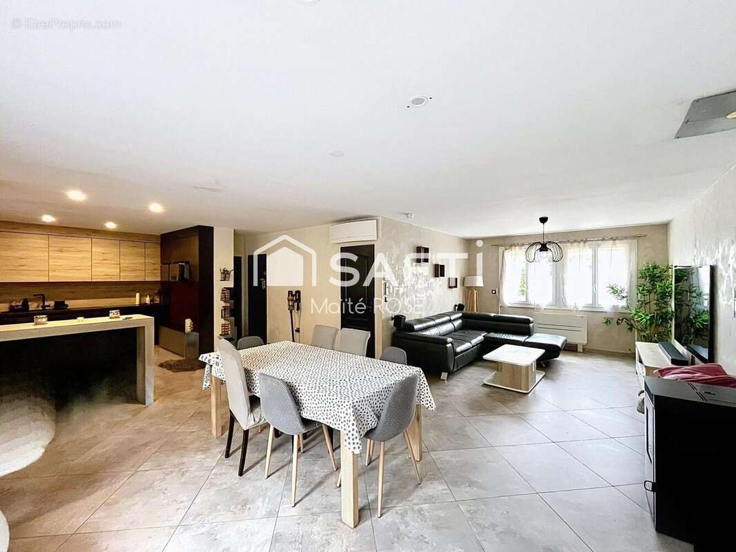 Photo 3 - Maison à GUIGNEVILLE-SUR-ESSONNE