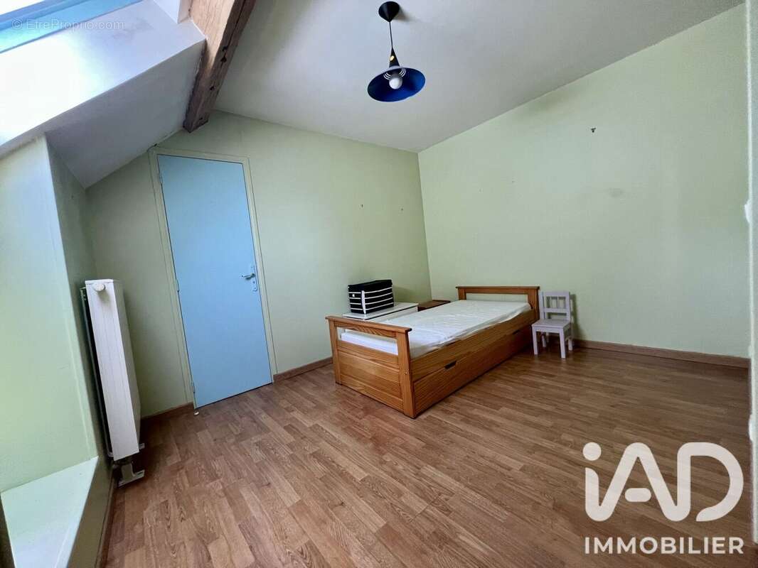 Maison 118 m² à Saint-Martin-Des-Champs  - photo 9