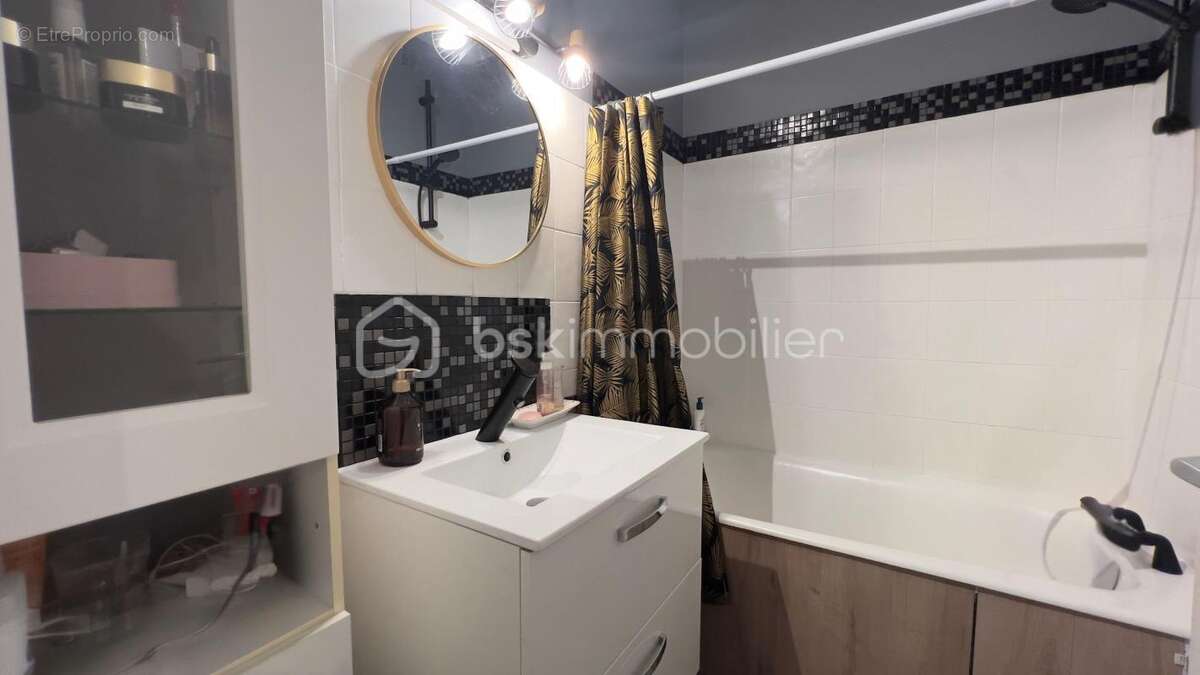Appartement à CORMELLES-LE-ROYAL