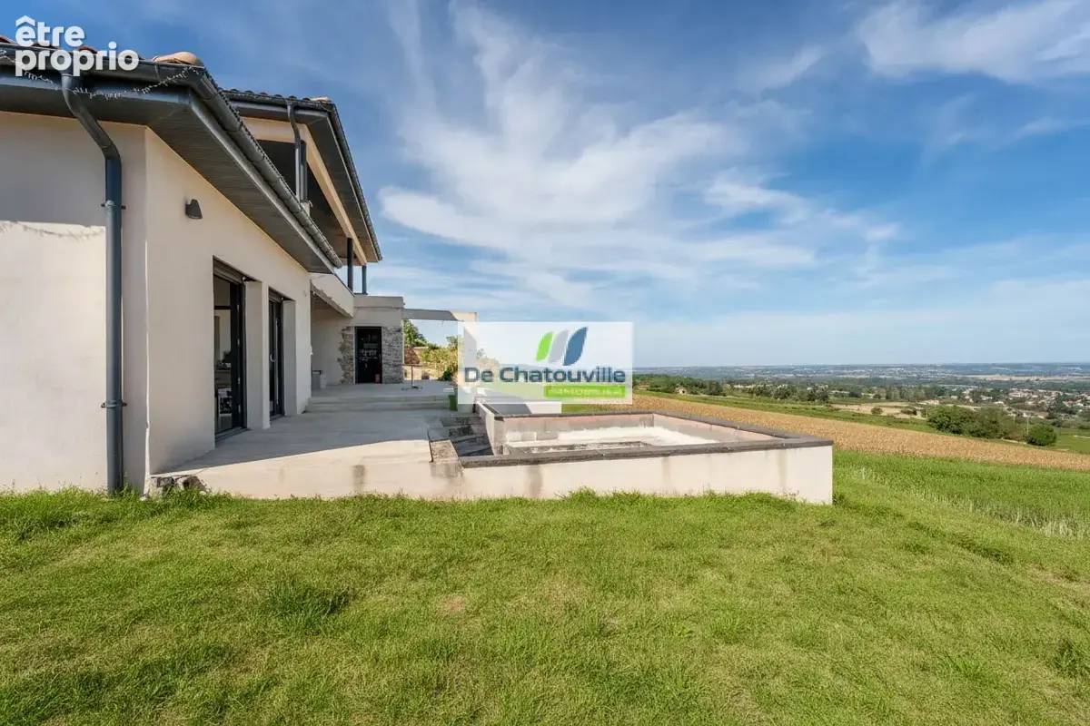 Maison contemporaine d'exception à Saint-Jean-des-Vignes (240 m2) - photo 14