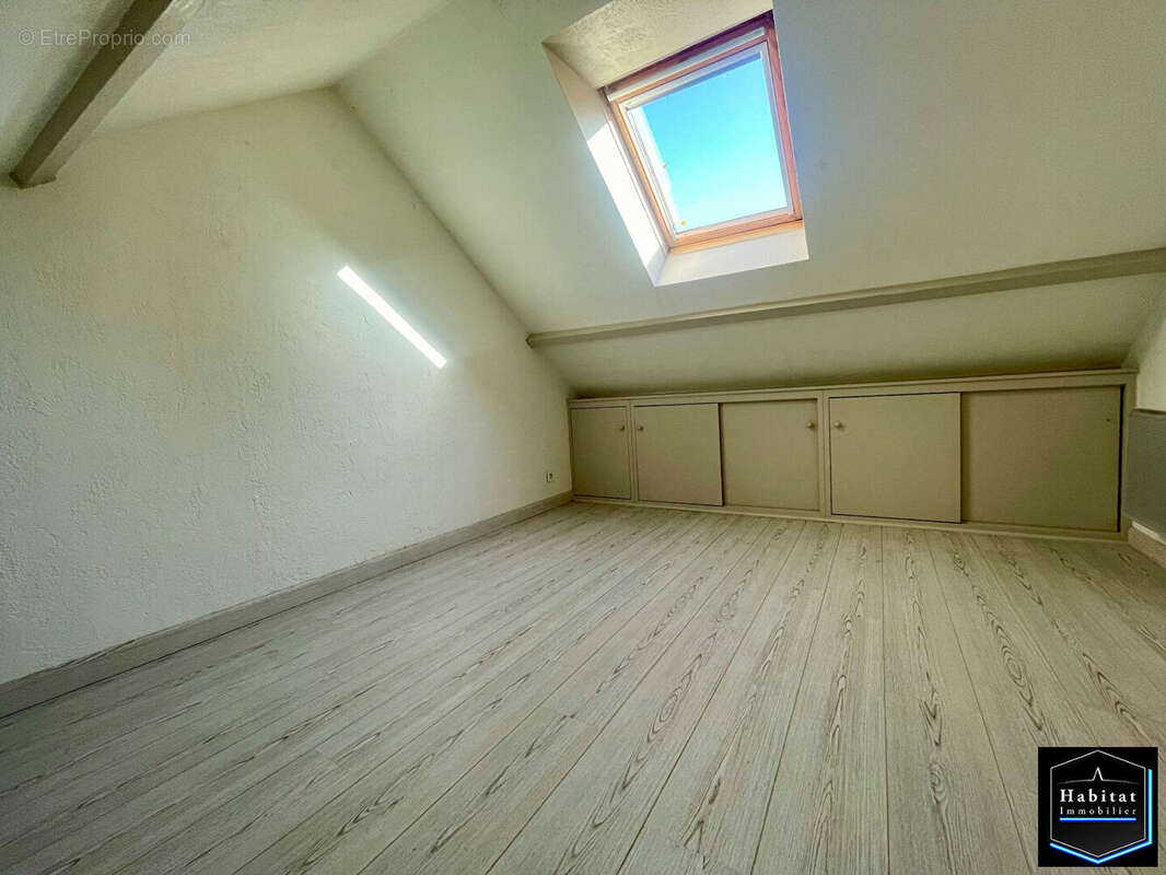 Maison à NANTEUIL-LE-HAUDOUIN