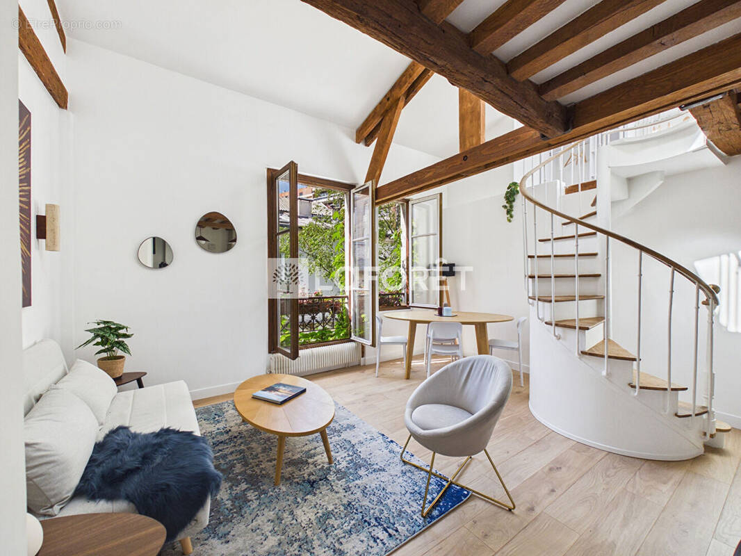 Appartement à PARIS-17E