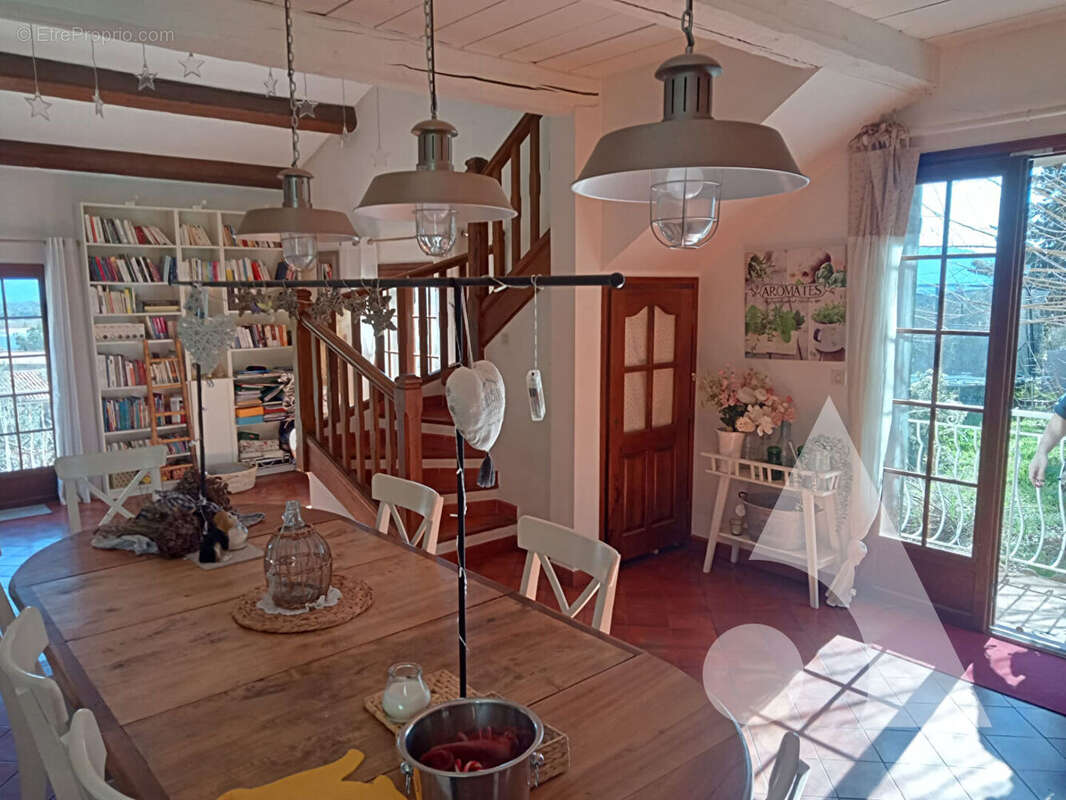 Maison à LE CANNET-DES-MAURES