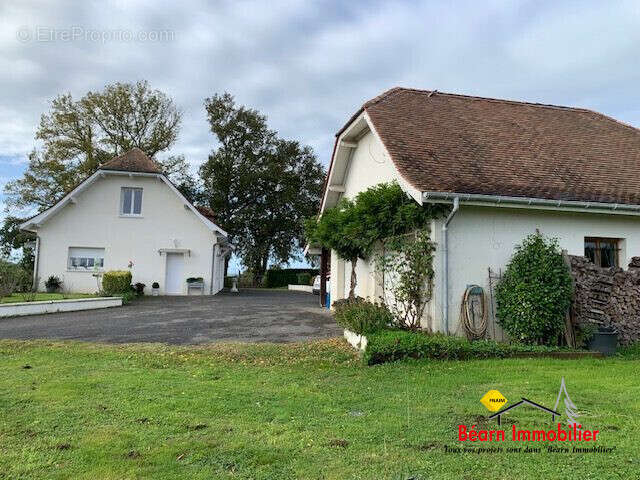 Maison à SAUVETERRE-DE-BEARN