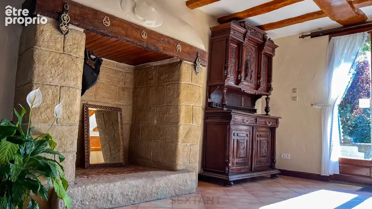 Propriété de caractère en Bretagne avec grand gîte, piscine et 1,6 hectare  résidence principale et potentiel de revenus près d - photo 6