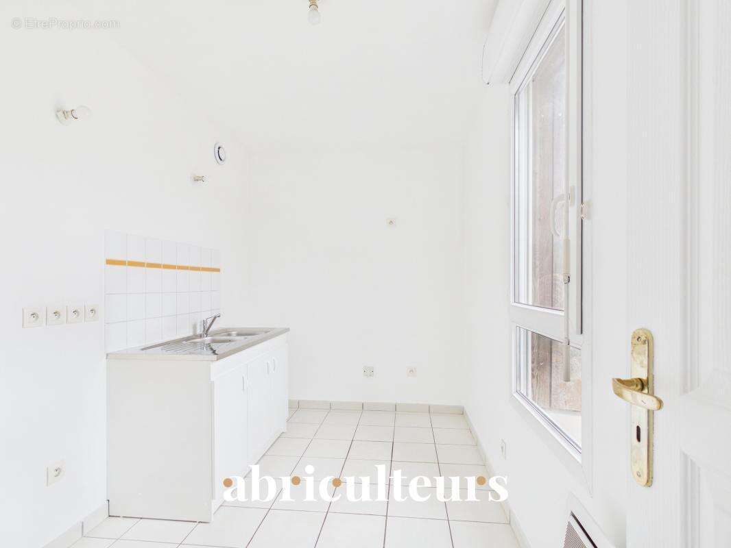 Appartement T3 de 73 m² exposé plein Sud avec vue sur le bassin et le pigeonnier – Résidence de standing à Survilliers - photo 9