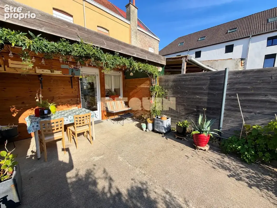 Maison 5 pièces 90 m² à vendre à Loos (59120) - photo 2