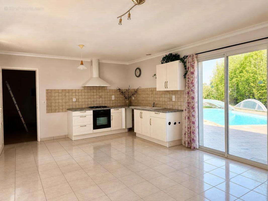 Maison de 6 pièces de 132 m² à Le Temple-sur-Lot - photo 6