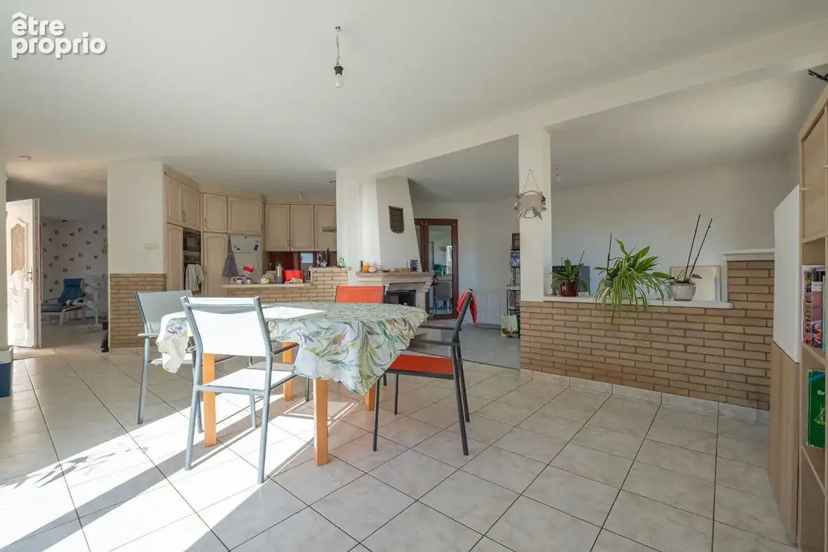 Maison Saint Aubin Du Cormier 5 pièce(s) 192 m2 - photo 3