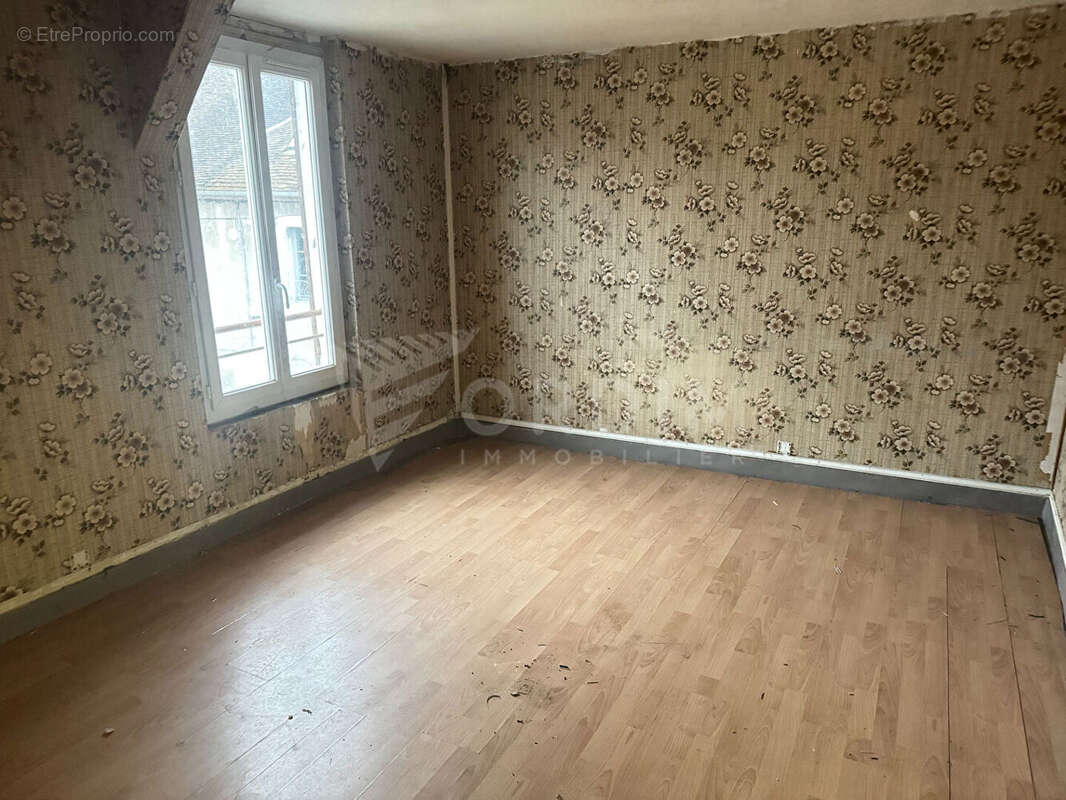 Maison à BONNY-SUR-LOIRE