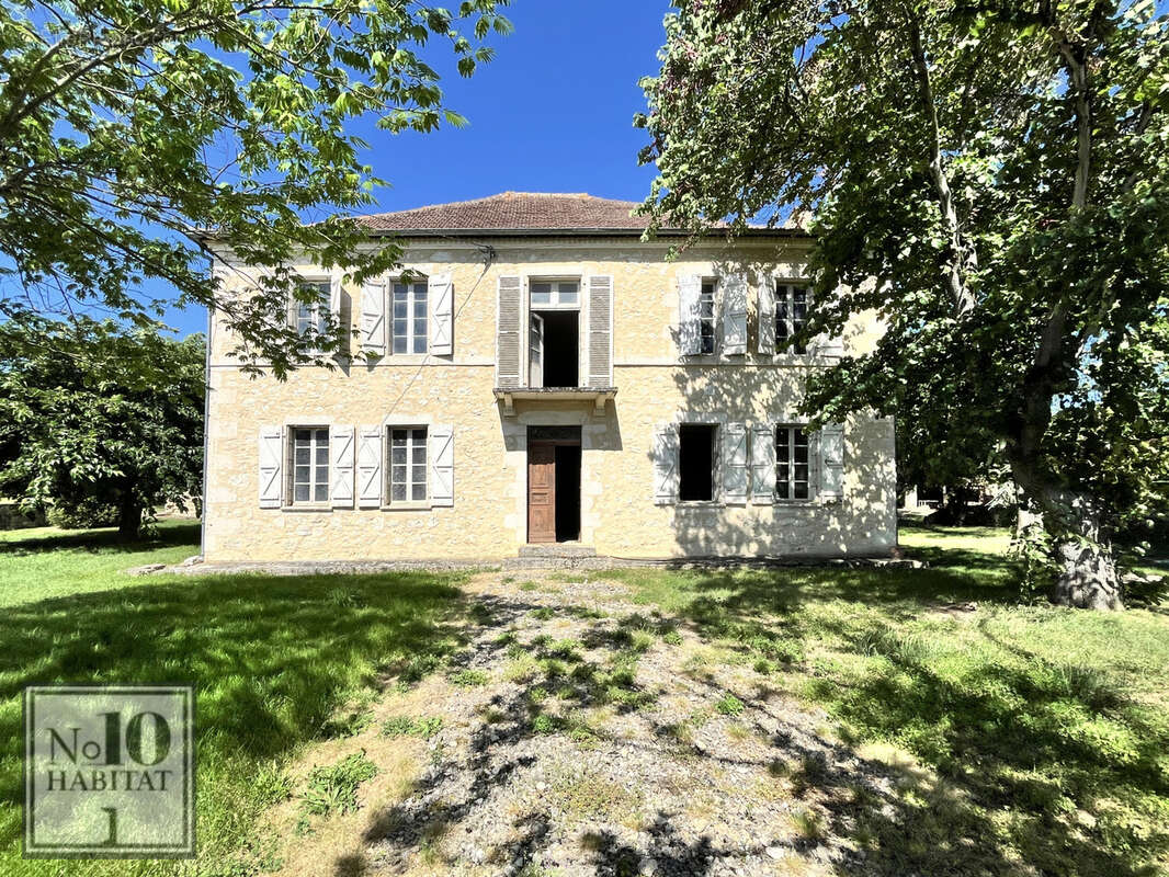 Maison à MAUVEZIN