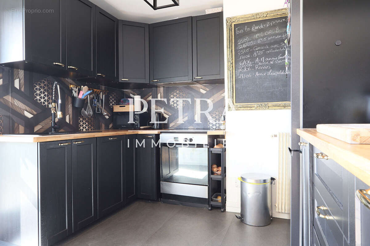 Appartement à FRESNES