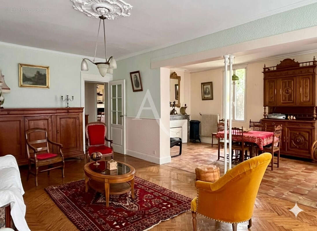 Maison à BLAYE