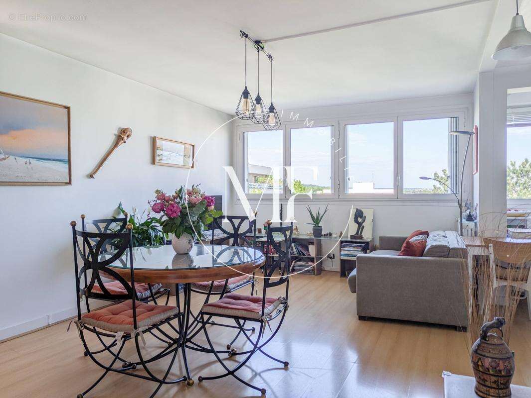 Appartement à RUEIL-MALMAISON