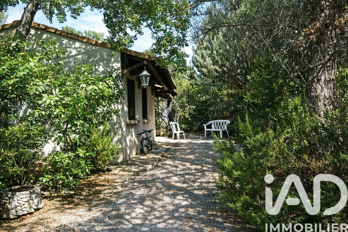 Photo 2 - Maison à MEJANNES-LE-CLAP