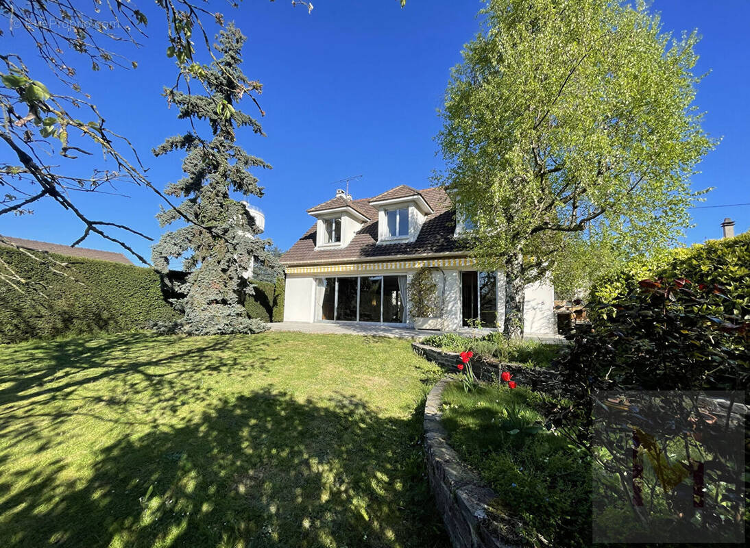 Maison à NEUILLY-PLAISANCE